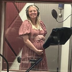 Keara sang Hugs From Heaven recorded 7 months pregnant!